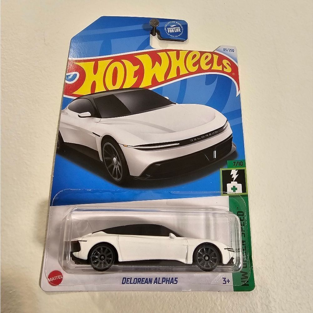 Hot Wheels Car Delorean Alpha 5 HW Green Speed Hotwheels New Electric Vehicle
